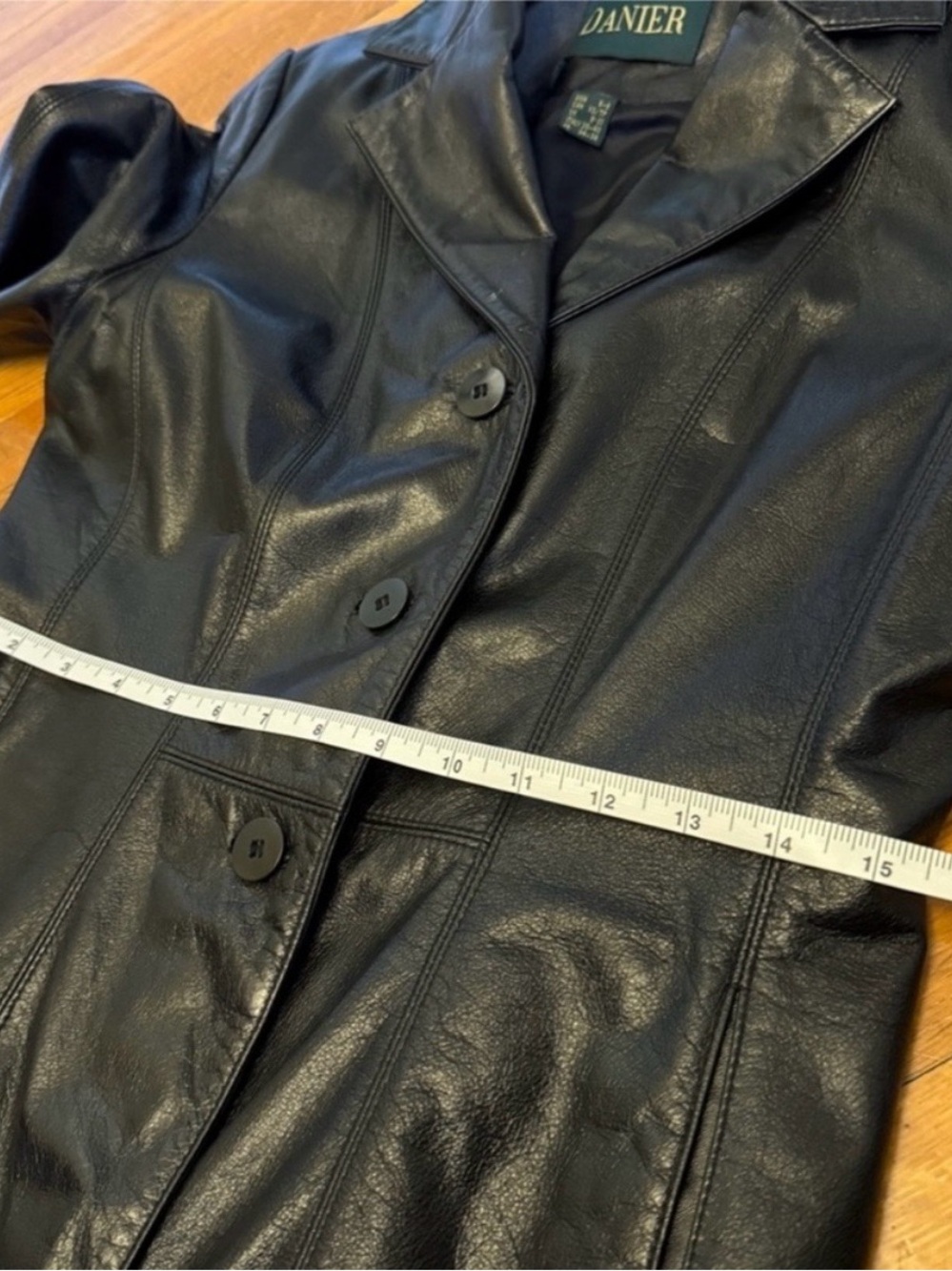 Danier Leather Button-Front Jacket - Picture 8 of 10